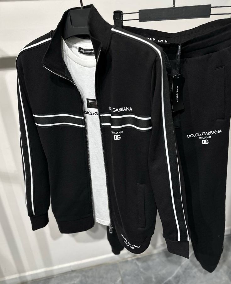 Dryfit Tracksuit for Men – Comfort & Style